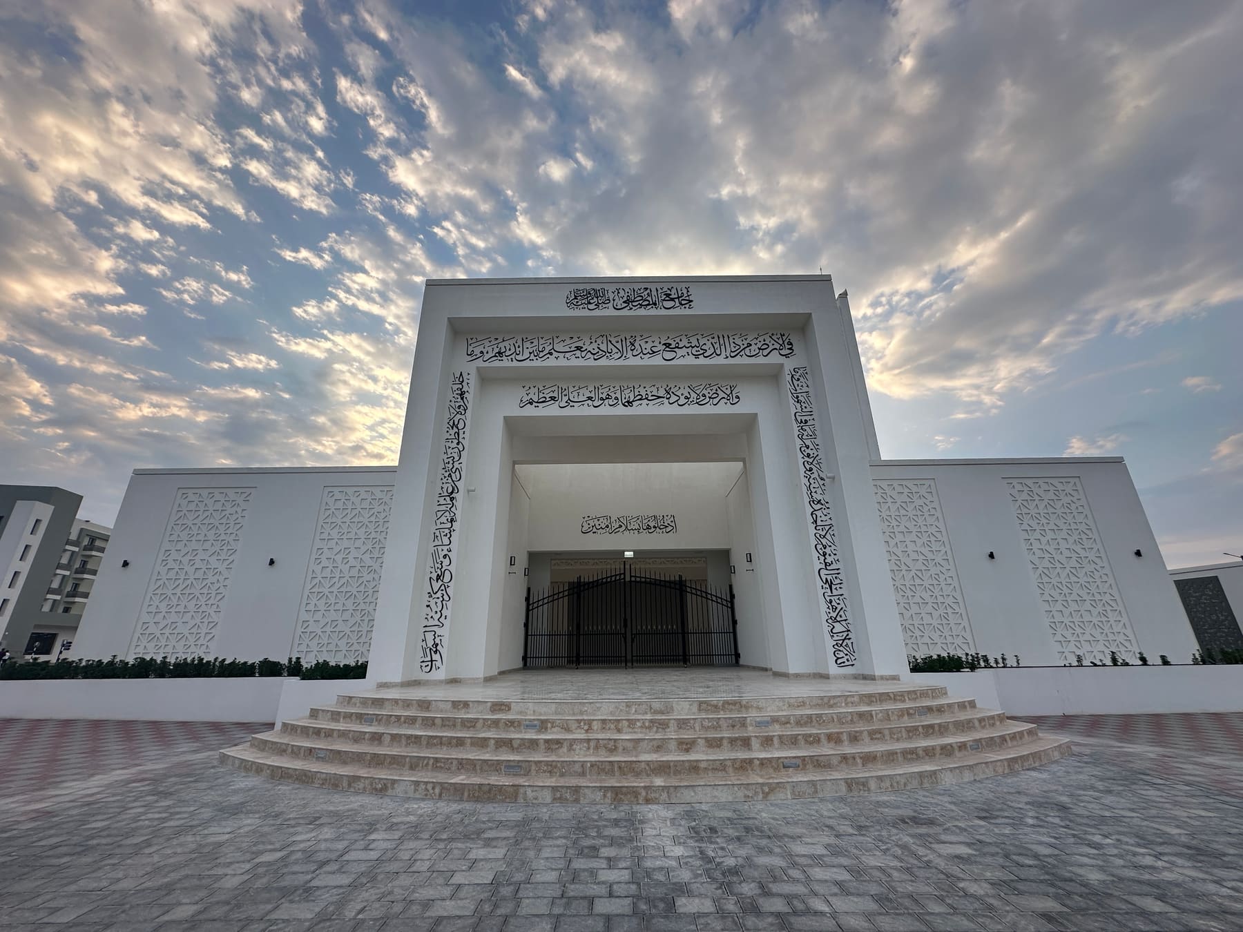 مسجد القرية
