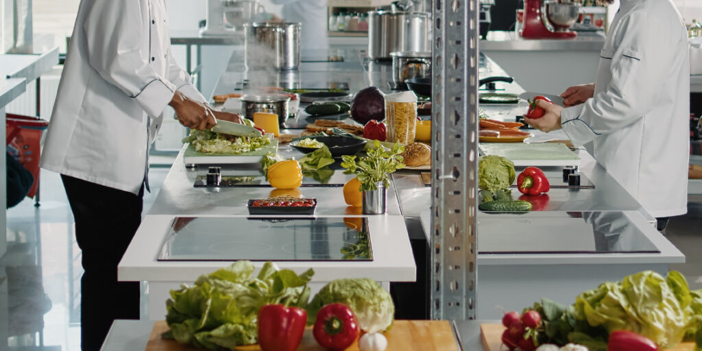Serviced worker quarters with catering in Oman